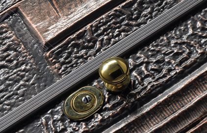 修防盗卡门须知注意事项 安全门保养不犯愁